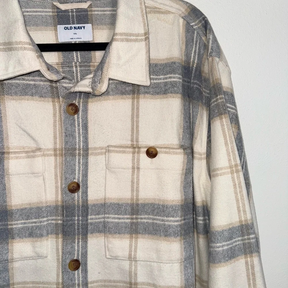 Old Navy Soft Brushed Plaid Shacket Cream & Gray Oversized Jacket XXlarge Men’s
